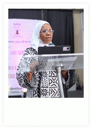 Proprietress 2